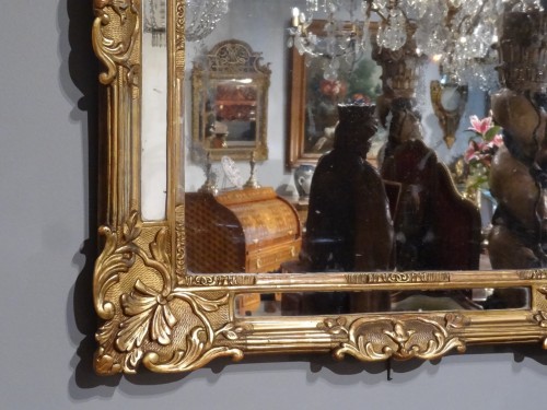 18th century - Early18th Century Giltwood Mirror