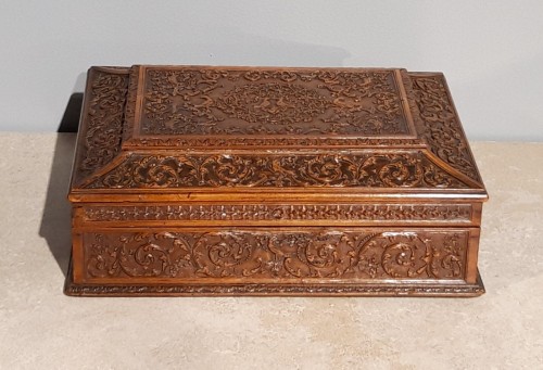 Coffret de mariage en bois de Sainte Lucie, atelier de César Bagard - Mobilier Style Louis XIV