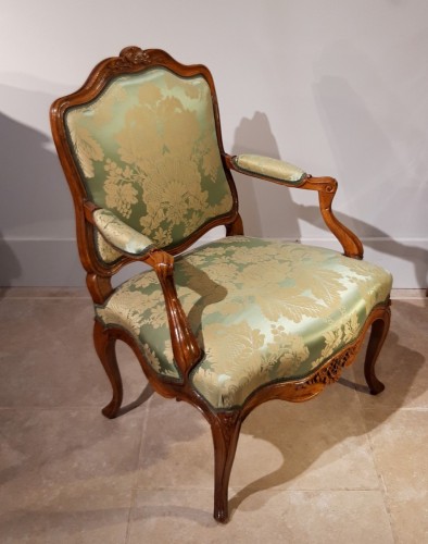 Sièges Fauteuil & Bergère - Fauteuil Louis XV à dossier plat