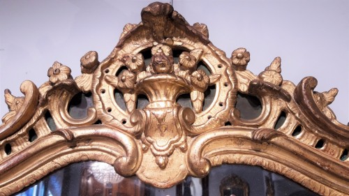 Miroir Louis XV en bois doré - Miroirs, Trumeaux Style Louis XV