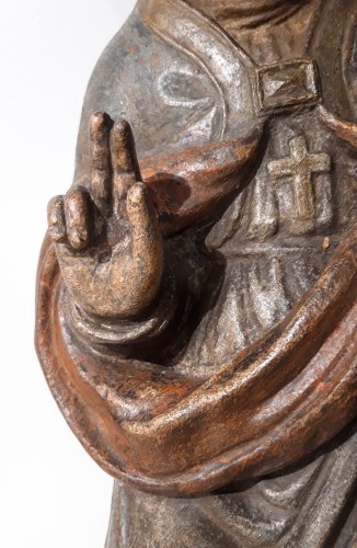 Antiquités - Bishop In Carved And Polychromed Stone, 17th Century