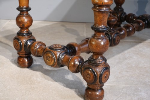 French Louis XIII Desk / Table , Walnut, 17th Century - Louis XIII