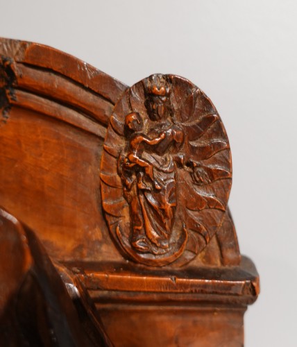 French Saint Martin in carved boxwood, 16th century - Sculpture Style 