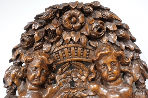 Architectural & Garden  - French carved walnut coat of arms, 17th century 