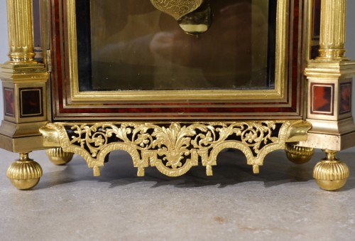 French Table clock signed B.G Martinot, Louis XIV, 17th century - Horology Style Louis XIV