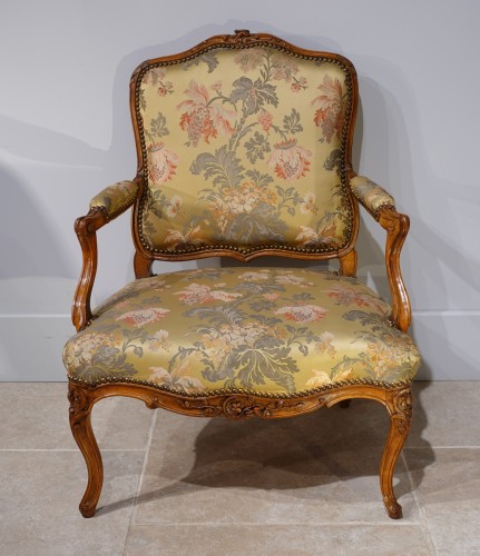 Fauteuil Louis XV estampillé « Falconet » - Sièges Style Louis XV