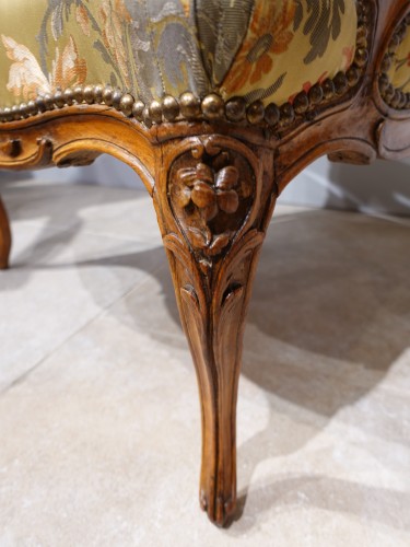 Louis XV armchair stamped &quot;Falconet&quot; - Louis XV