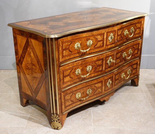 Furniture  - French chest of drawers, inlaid, &quot;Regence&quot;, 18th century