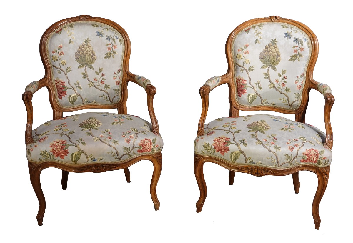 Pair of French Louis XV Walnut Bergere Chairs