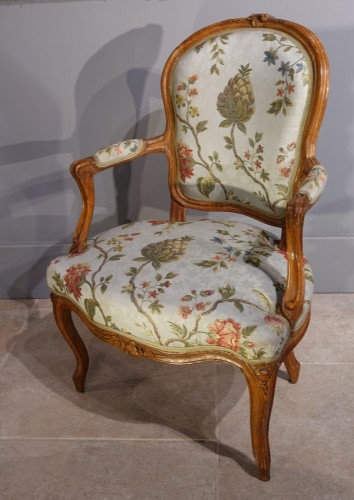 French Louis XV Armchairs in Walnut - 