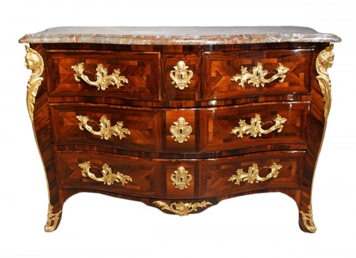 Commode Régence en placage de palissandre d'époque début XVIIIe