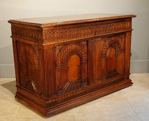 French Renaissance chest, walnut, decorated with &quot;perspectives&quot;, 16th centu - Furniture Style Renaissance