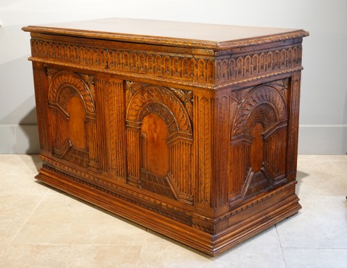 French Renaissance chest, walnut, decorated with &quot;perspectives&quot;, 16th centu - 