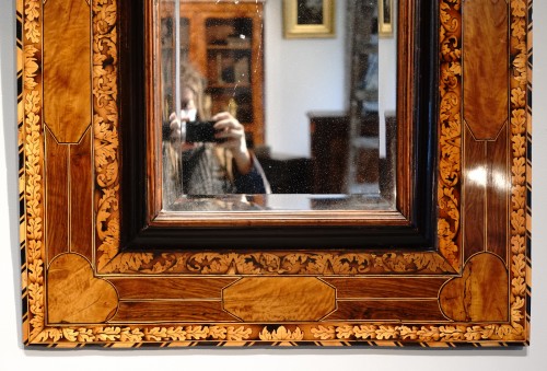 Marquetry mirror attributed to Thomas Hache circa 1695 - 