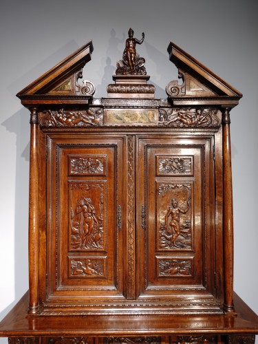 <= 16th century - French Renaissance sideboard &quot;Ecole de Fontainebleau &quot; walnut, late 16th ce