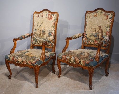 Sièges Fauteuil & Bergère - Paire de fauteuils Régence “aux Fables de la Fontaine” début XVIIIe