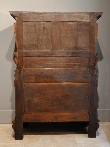 Renaissance walnut and oak credenza Dresser circa 1570/1580 - Renaissance