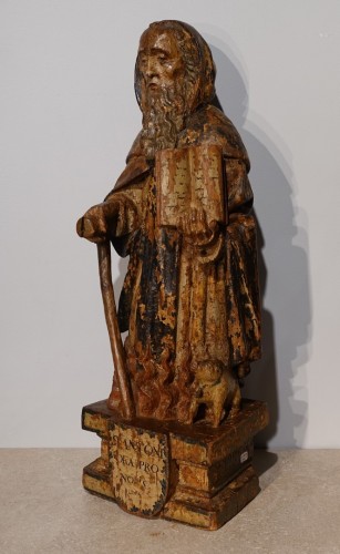 Saint Anthony hermit in carved and polychrome wood 17th century - Sculpture Style Louis XIII