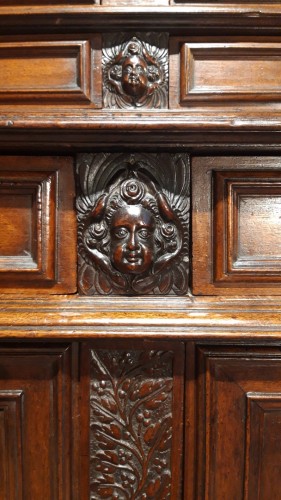 Sideboard in walnut early 17th century - Louis XIII