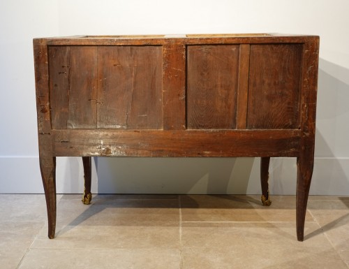 Commode Louis XV en marqueterie de fleurs  - Louis XV