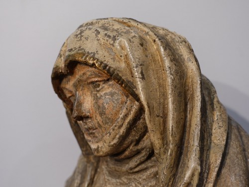 Vierge de pitié en pierre polychrome circa 1500 - Gérardin et Cie