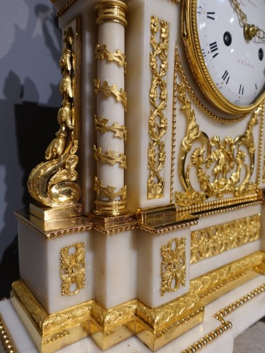 Antiquités - Large  Louis XVI clock by Pochon à Paris