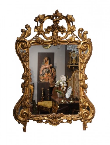 Miroir Louis XV en bois doré d'époque XVIIIe