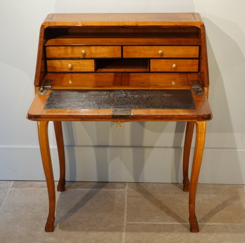 Bureau de pente Dos d'âne J. F Hache circa 1770 - Gérardin et Cie