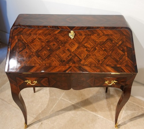 Bureau « dos d'âne » Louis XV - Gérardin et Cie