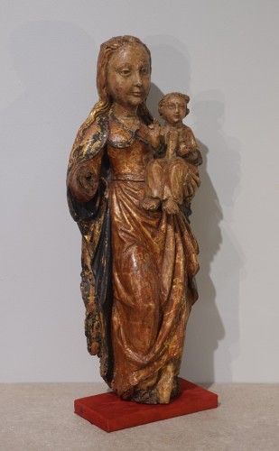 Vierge à l'Enfant en noyer polychrome d'époque XVIe - Sculpture Style Renaissance