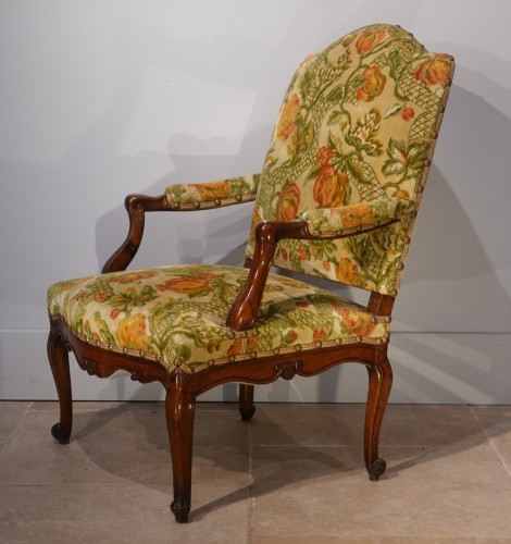 Fauteuil Régence en noyer d'époque début XVIIIe - Sièges Style Régence