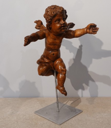 Paire d'angelots ou putti en bois sculpté début XIXe - Gérardin et Cie