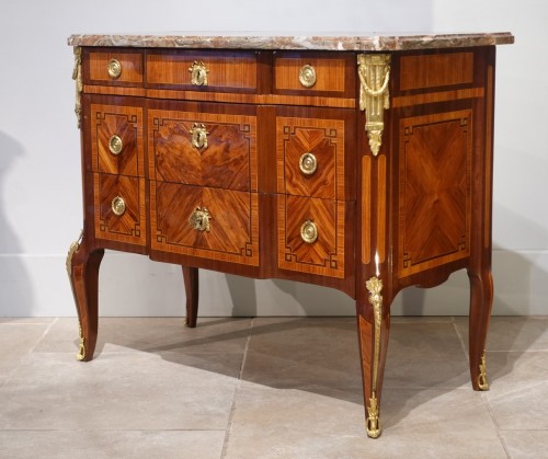 Commode Transition estampillée François Reizell d'époque XVIIIe - Mobilier Style Transition