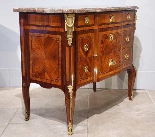 Mobilier Commode - Commode Transition estampillée François Reizell d'époque XVIIIe