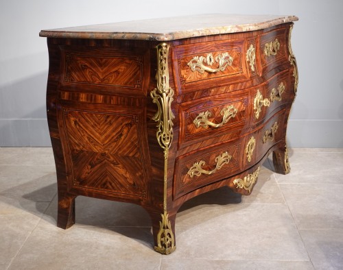 Mobilier Commode - Commode tombeau Louis XV