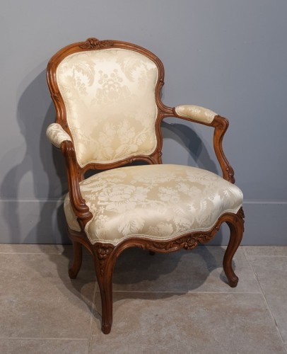 Suite of six armchairs attributed to Pierre Nogaret - 