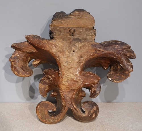 17th Century Polychrome Wooden Cherub Head - 