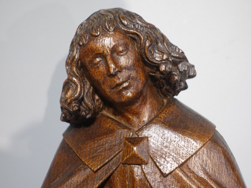 Art sacré, objets religieux  - Saint personnage en bois sculpté – XVIe siècle