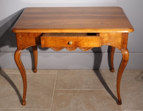 Louis XV - Louis XV Table desk in cherry and walnut