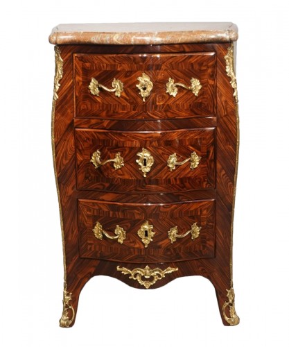 Petite commode Louis XV en bois de violette estampillée I.D.F – Époque XVIIIe