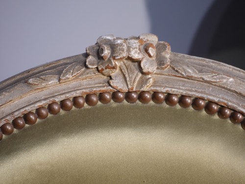 Louis XV - Paire de fauteuils ''cabriolet'' laqués estampillés G. Boucault d'époque XVIIIe