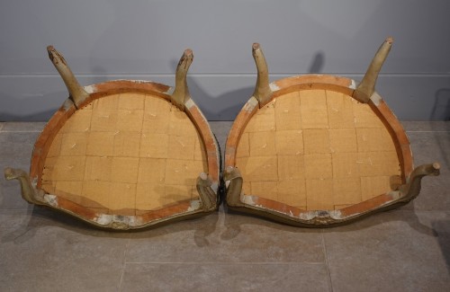 Antiquités - Paire de fauteuils ''cabriolet'' laqués estampillés G. Boucault d'époque XVIIIe