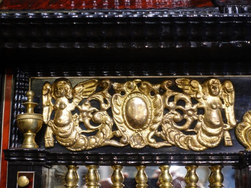 Antiquités - Cabinet Anversois de grandes dimensions, d'époque XVIIe
