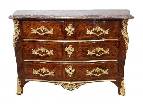 Commode d'époque Régence en bois de violette