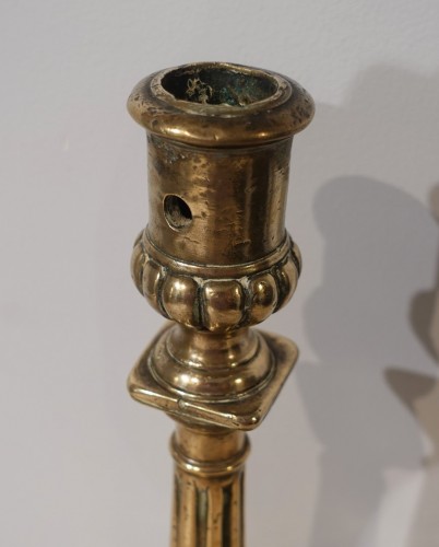 Luminaires Bougeoirs et Chandeliers - Bougeoir Renaissance en bronze – circa 1580