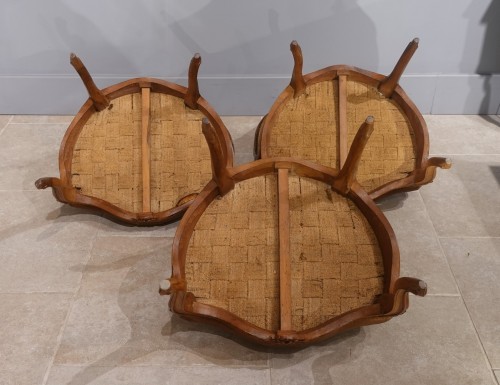 Antiquités - Ensemble de trois fauteuils Louis XV attribués à Pierre Nogaret