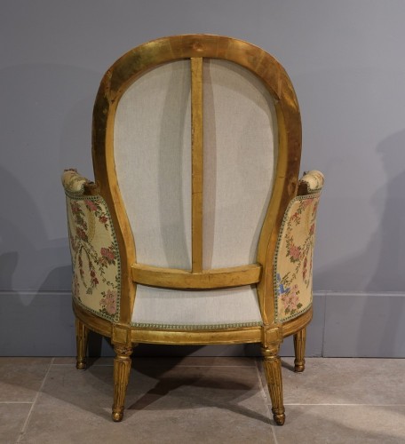 XVIIIe siècle - Bergère bois doré époque Louis XVI estampillée G. BOUCAULT