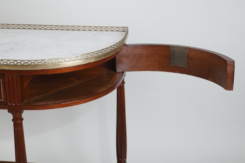 Antiquités -  Half-moon mahogany console attributed to Fidelys Schey