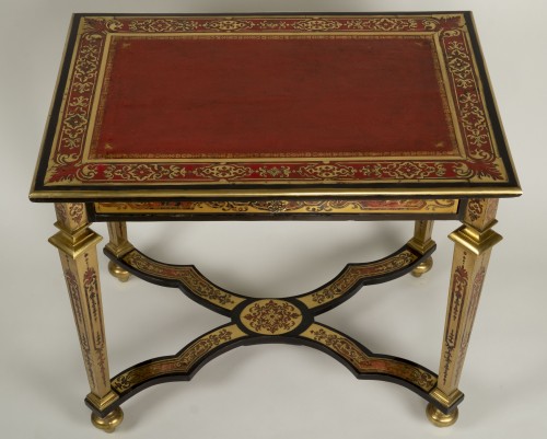 XVIIIe siècle - Petite table d'époque Louis XIV en marqueterie Boulle