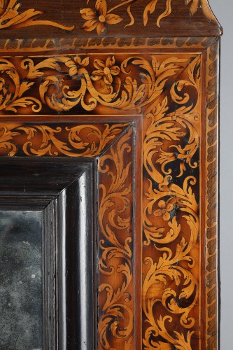 Miroir à fronton fin XVIIe attribué à Thomas Hache - Galerie Gilles Linossier
